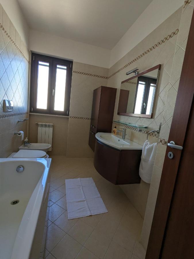 La Casa Dei Due Mari - Large Apartment With Parking Tarente Buitenkant foto