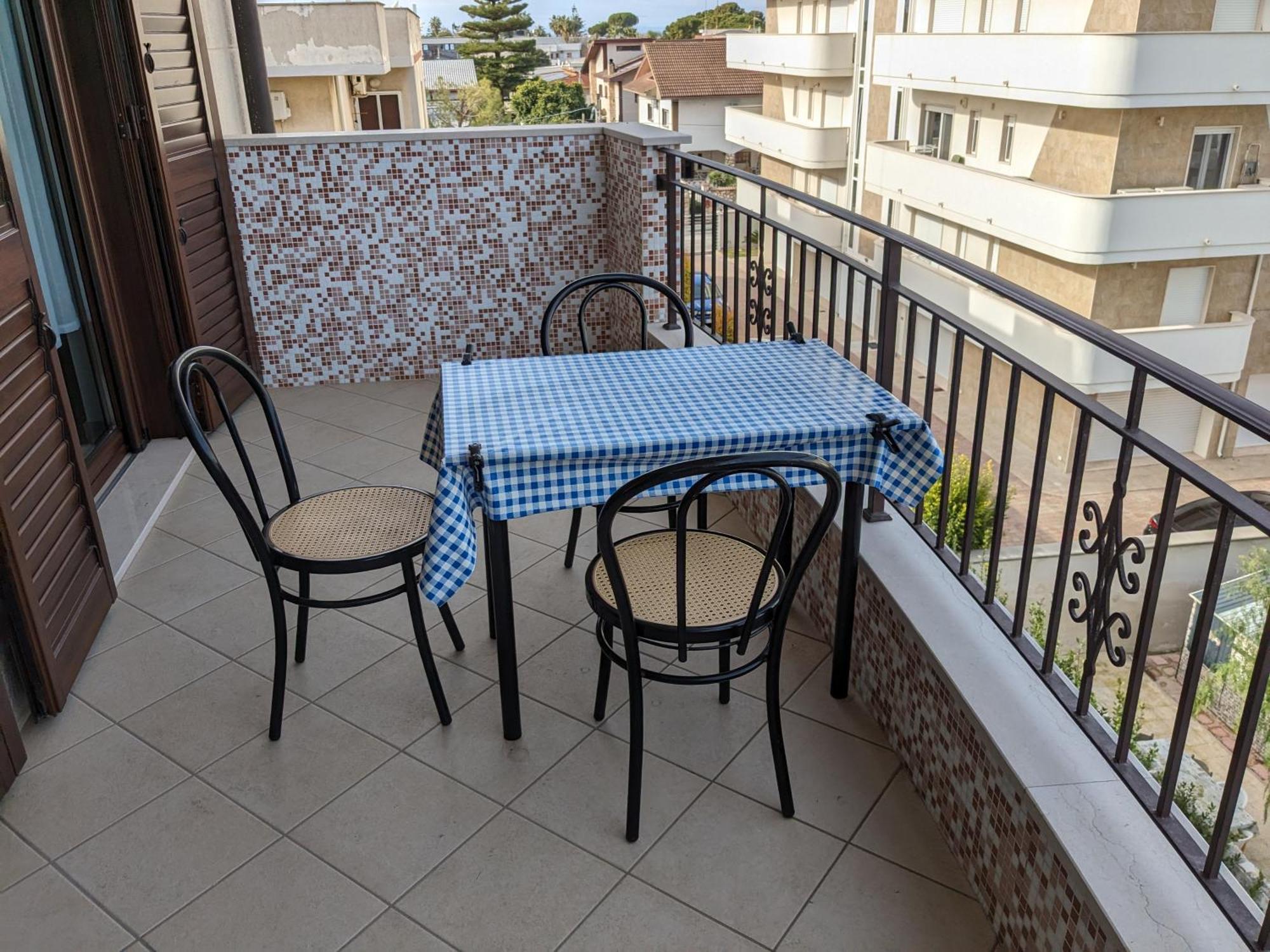 La Casa Dei Due Mari - Large Apartment With Parking Tarente Buitenkant foto